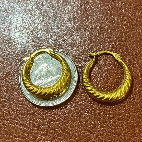 21k Gold Loop Earrings - Picture 3 of 7